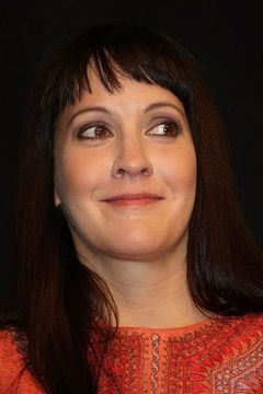 Vuokko Hovatta interpreta Wilma (voice)