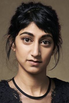 Sunita Mani interpreta TV Musical - Queen