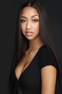 Kenya Jordan interpreta Dancer / Chorus Performer