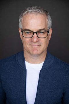 David Goryl interpreta Petey