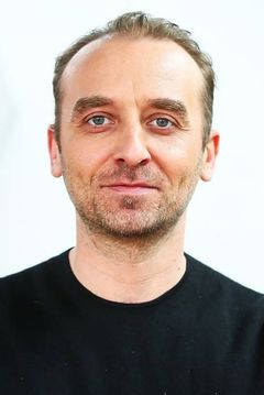 Wojciech Mecwaldowski interpreta Hellman, mąż Anny