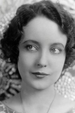 Betty Bronson interpreta Mayor's Wife (uncredited)