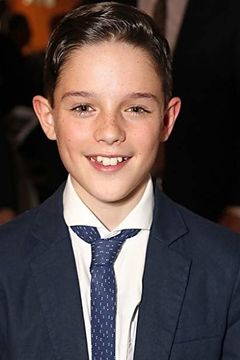 Harry Collett interpreta William Age 10