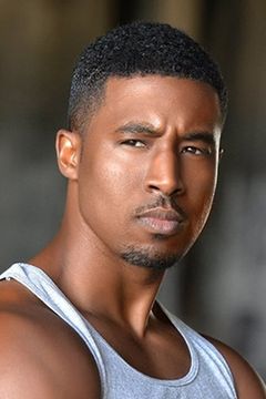 Gavin Houston interpreta Blake