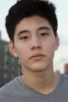 Isaac Jin Solstein interpreta Earthbending Boy