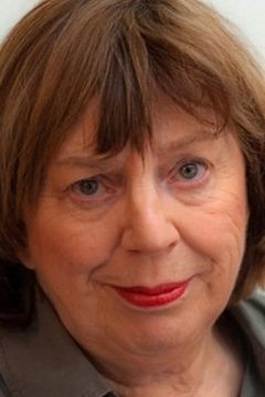 Ann Overstall Comfort interpreta Housekeeper