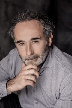 Arnaud Riou interpreta L'anesthésiste