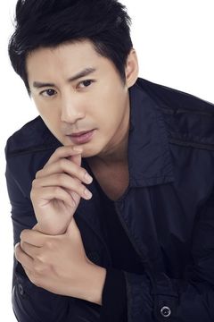 Zhang Tianqi interpreta Fake Police