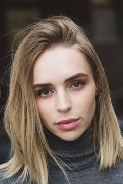Yuliya Abiss interpreta Sati