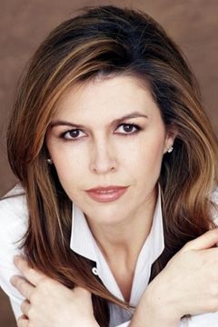 Finola Hughes interpreta Professor Svankmajer (voice)
