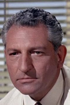 Harold J. Stone interpreta Gen. Varus