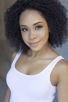 Latonya Williams interpreta Ruthie