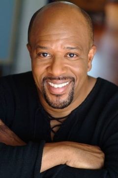 Wesley Thompson interpreta Secret Service Agent