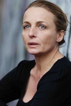 Elisabetta De Vito interpreta Madre di Cesare