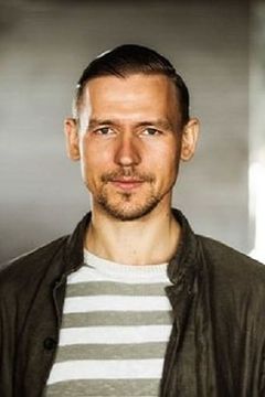 Ivan Kotik interpreta Sergeant