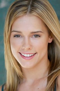 Jillian Nelson interpreta Young College Girl