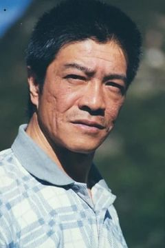 Hao Zhang interpreta Commander Gao