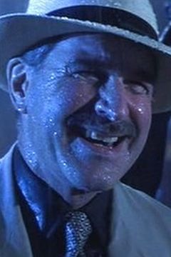 Paul Maxwell interpreta Panama Hat
