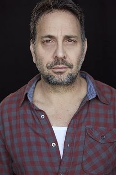Brad Heller interpreta Restaurant Visionary