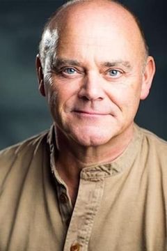 Peter Challis interpreta Ensemble Performer