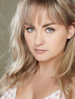 Courtney Amis interpreta Teen #2 (uncredited)