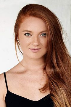 Elizabeth Morris interpreta Krystal