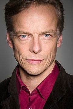 Hans Piesbergen interpreta Joachim Kessel