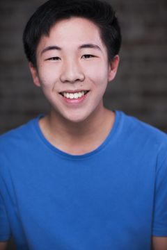 Trystan Go interpreta Marcus Chambers