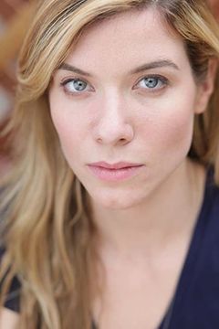 Tessa Ferrer interpreta Leah Murphy