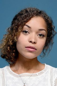 Antonia Thomas interpreta Claire Browne