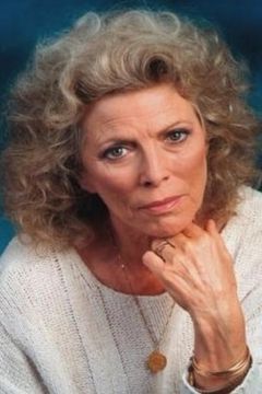 Billie Whitelaw interpreta Grace Poole