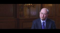 Andrew Lo interpreta Self - Director, MIT Laboratory for Financial Engineering