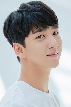Baro interpreta Bing Geu Re