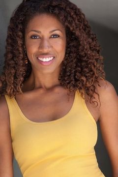 Eboni'Chrystal' Adams interpreta Dancer
