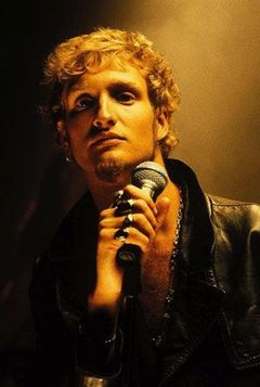 Layne Staley interpreta Vocals