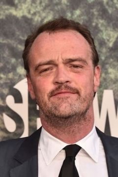 Sean Bolger interpreta LAX Reporter 1