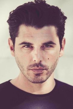 Ricardo Angelini interpreta Tenente Giorgio