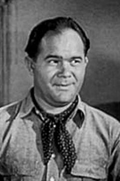 Dick Wessel interpreta Ben Macrow (uncredited)