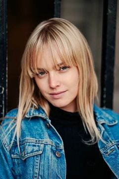 Sylvie Filloux interpreta Astrid Nielsen (jeune)