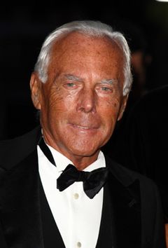 Giorgio Armani interpreta Himself