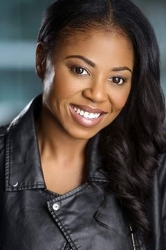 Carmela McNeal interpreta Sexy Nurse