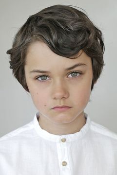 Dante Pereira-Olson interpreta Young Joe