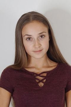 Madison Ingoldsby interpreta Young Kate