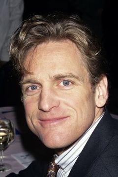 Daniel McDonald interpreta Clay