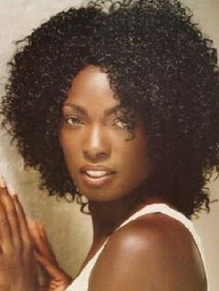 Sarena Mobley interpreta Volleyball Girl