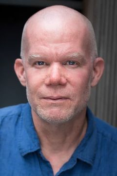 Brendan Burke interpreta Street Vendor