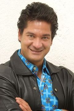 Eduardo Rivera interpreta AFI Operator on Radio
