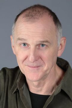 Guy Vaillancourt interpreta Agent routier