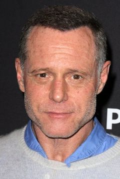 Jason Beghe interpreta Hank Voight