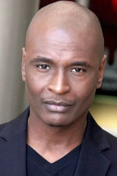 Lawrence B. Adisa interpreta Stan